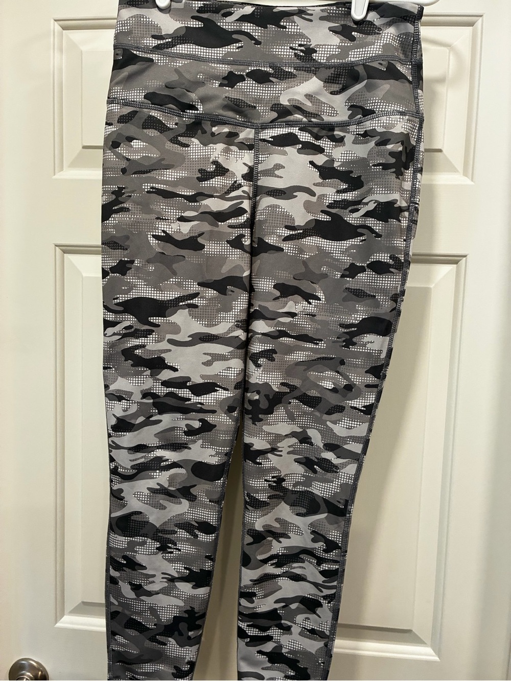 Gray Camo Active Leggings with Wide Waistband